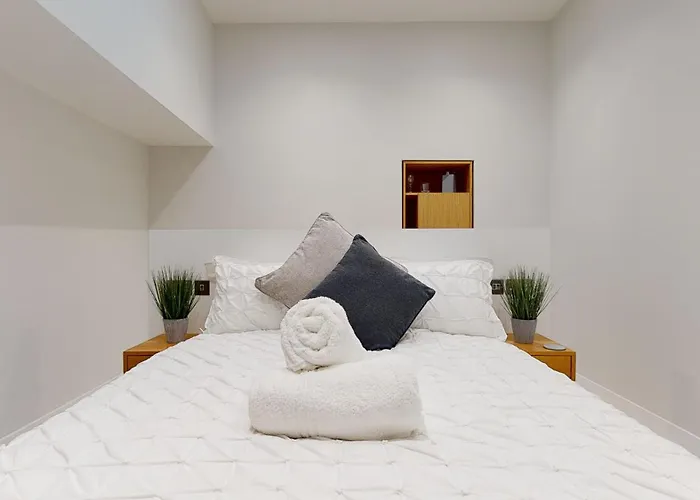 Barbican Boutique Luxury Apartments&Rooms, Plymouth
